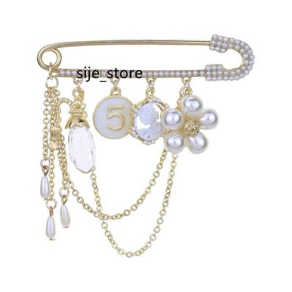 

pins brooches pins brooches pearl number 5 brooch women's clothing pin luxury tassel flower accessories man gift jewelry, Gray