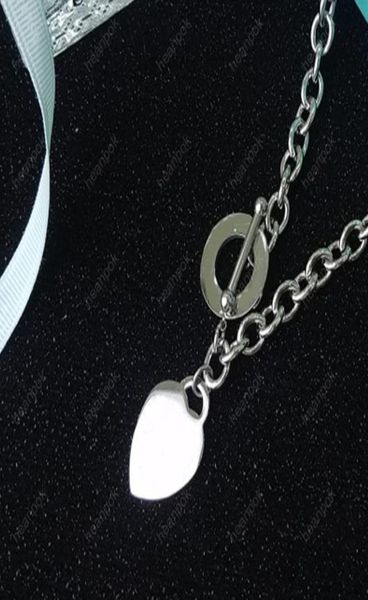 

2022 womens mens heart necklaces designer jewelry love necklace steel silver chain pendant t necklace for women wedding qualit2717774