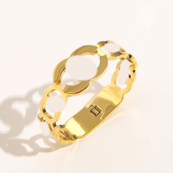 

2023 designer luxury jewelry gold zircon rings alphabet rings fashion women rings men and women engagement rings high quality, Golden;silver