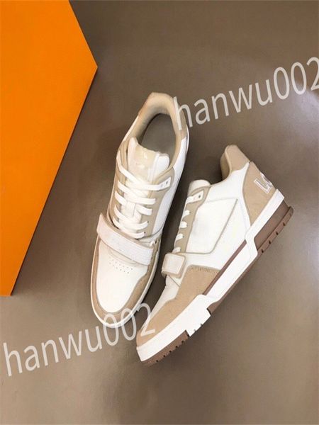 

2023 luxury designer sneakers calfskin casual shoes reflective vintage leather trainers all-match stylist sneaker leisure shoe platform lace, Black