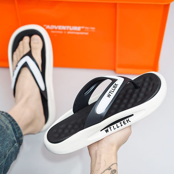 

slippers men's platform flip flops 2023 summer beach shoes fashion home nonslip bathroom slides for men casual slip on 230711, Black
