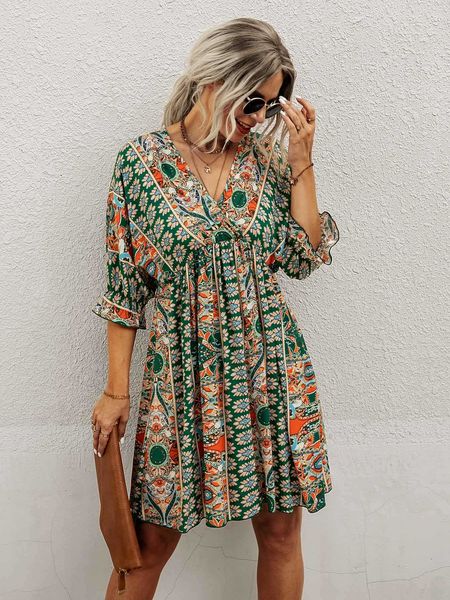 

all over print wrap neck tie back dress, Black;gray