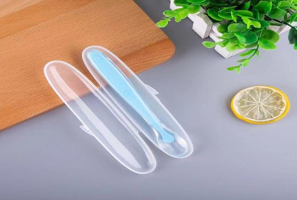 

1pcs baby feeding spoon with storage box nonslip baby trainning spoon food grade silicone cute baby feeding tableware5821554