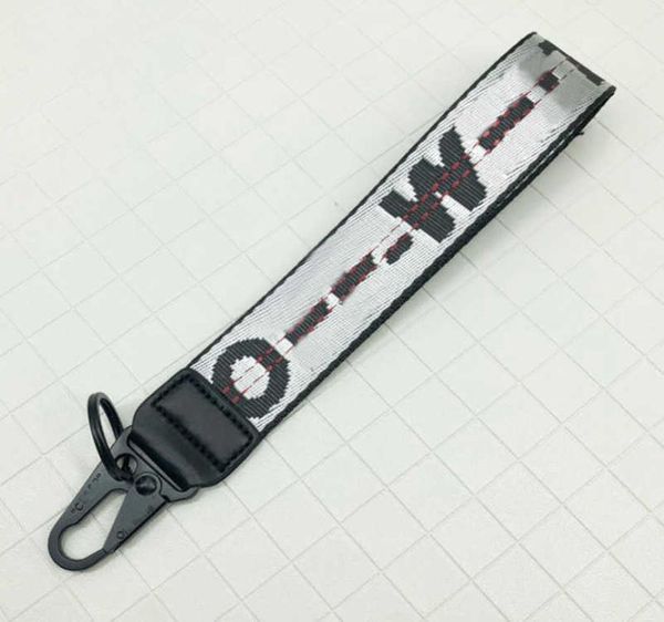 

fashion white luxury keychains brand key rings clear rubber keys ring classic men women canvas keychain embroidery letters pendant3539028, Slivery;golden