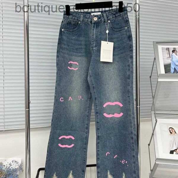 

designer jeans for women letter jeans three-dimensional offset flocking cut with holes in the hem, Blue