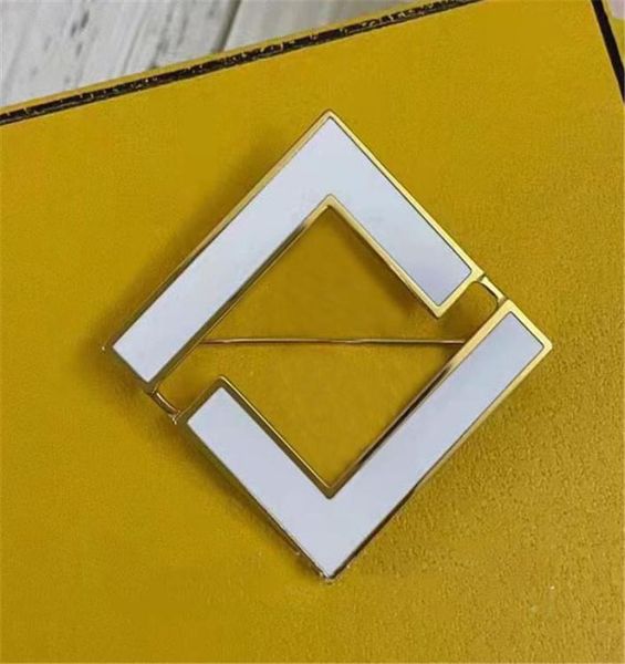 

designers black white men women brooch pins gold brand letter pins broochrs for suit dress pin party fashion designer jewelry gift2219478, Gray