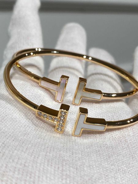 

v double t 18k rose gold half shell elastic hollow tube inlaid diamond white fritillaria open bracelet, Golden;silver