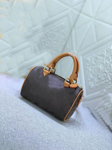 

famous designer bag, fashion bag, shoulder bag, mini bag