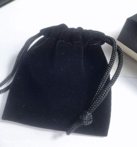 

12x10cm 9x7cm black velvet dust bag fashion c packing bag c vip package string bag for jewelry gift whole samcc5420137, Pink;blue