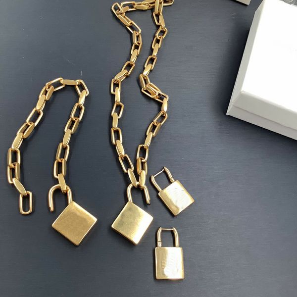 

b letter lock head detachable three in one thick necklace bracelet earrings simple and fashionable copper plated vintage gold jewelry sets h, Black