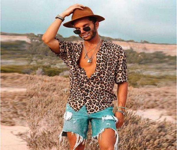 

2019 new men vintage leopard print shirts summer casual short sleeve loose shirts man male fashion shirt plus size s3xl12709885, White;black