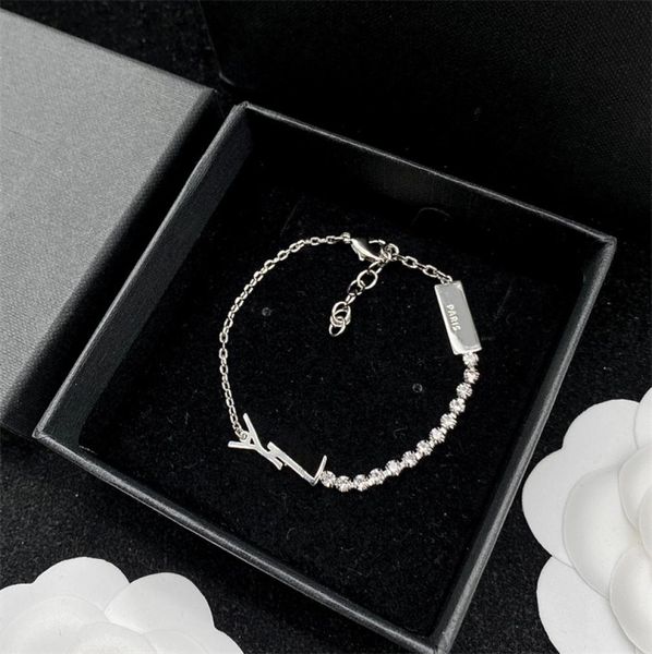 

fashion love bracelet designer jewelry pendants bracelet luxury women gold silver chains bracelets lady hand chain 223121, Golden;silver