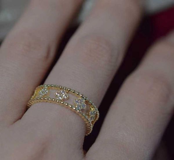 

luxury designer ring womens jewelry charm bracelet four leaf grass bracelet elegant fashion steel titanium mens 18k rose gold8857741, Silver