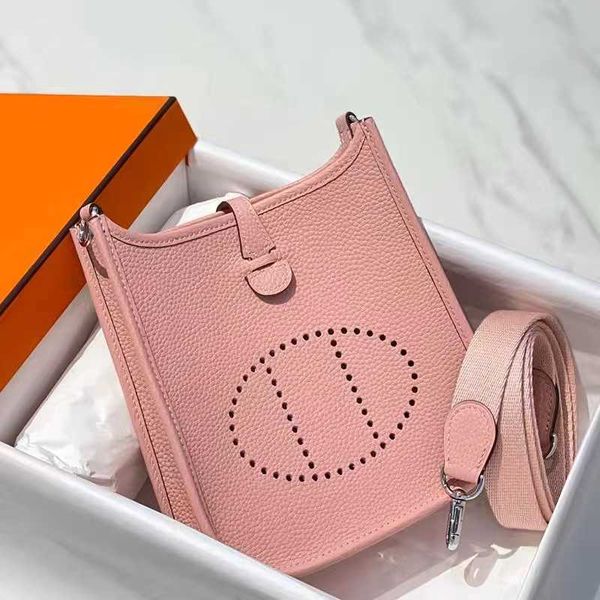 

designer hemrres bag evelynn one shoulder evelyns crossbody leather womens bag casual versatile layer cowhide bucket litchi pattern handbag