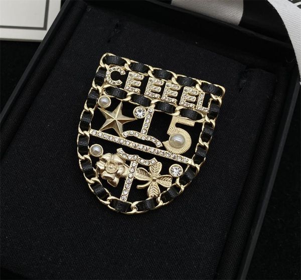 

women men designer brooch fashion brand letter brooches luxury jewelry brooch charm pearl pin suit dress pins for lady party gift8686951, Gray