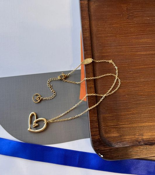 

23ss luxury design necklace 18k gold plated stainless steel heart necklaces choker chain letter pendant fashion girls womens weddi8320147, Silver