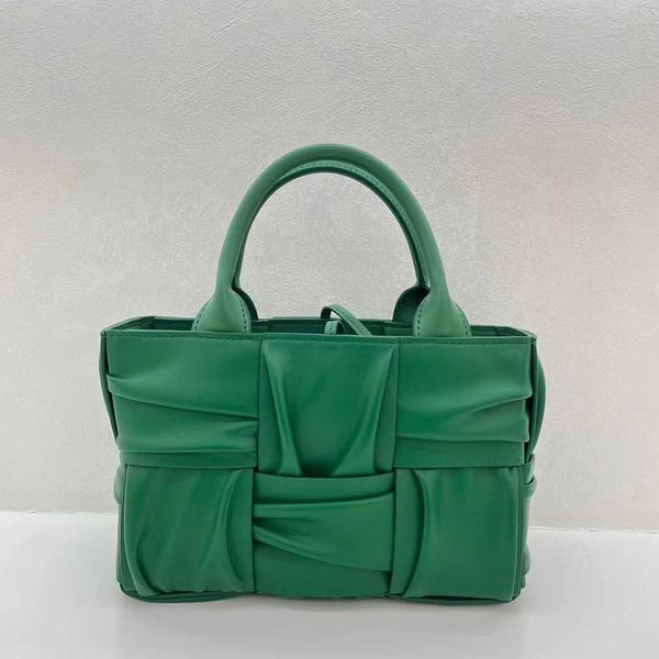

aa pleated bags arco highend luxury venetas leather bag woven women's classic diligent tote bottegac girl versatile handheld one should