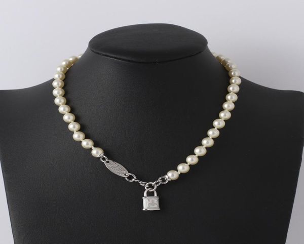 

trendy jewelry saturn pearl with enamel tridimensional lock necklace for women6355703, Silver