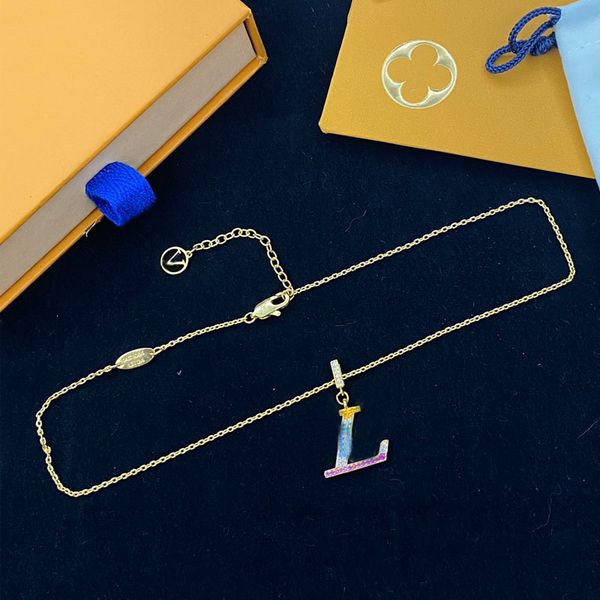 

designer necklace van clover necklace gold pendant 10 four leaf diamond luxury classic necklaces for womens long chain jewellery titanium si, Silver
