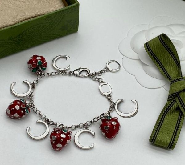 

2023 designer bracelet strawberry bracelet necklace unique design bracelet party gift wedding matching jewelry box5449245, Golden;silver