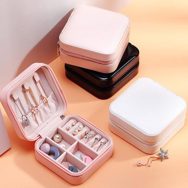 

portable zipper pu leather travel jewelry storage box rings earrings pendants necklace organizer gift display case accessories holder, Black;white