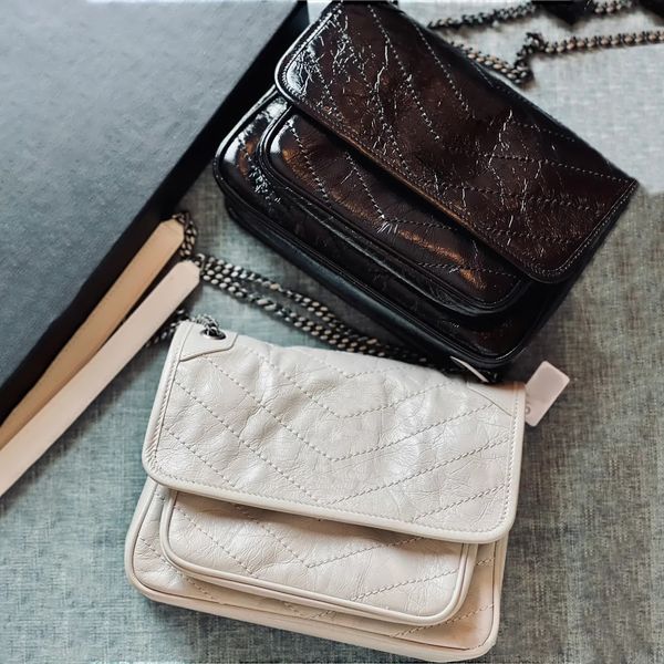 

medium genuine leather white crossbody tote bag womens designer luxury handbag clutch 10a flap envelope bags mens pochette metal chain shoul