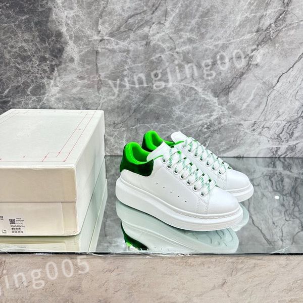 

designer woman shoes leather lace up men fashion platform oversized sneakers white black mens womens alexanders xsd221101