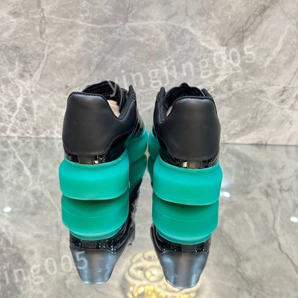 

2023 new casual shoes triple sole trainers old dad shoe sneaker black crystal bottom men womens trendy and fashionable xsd221104