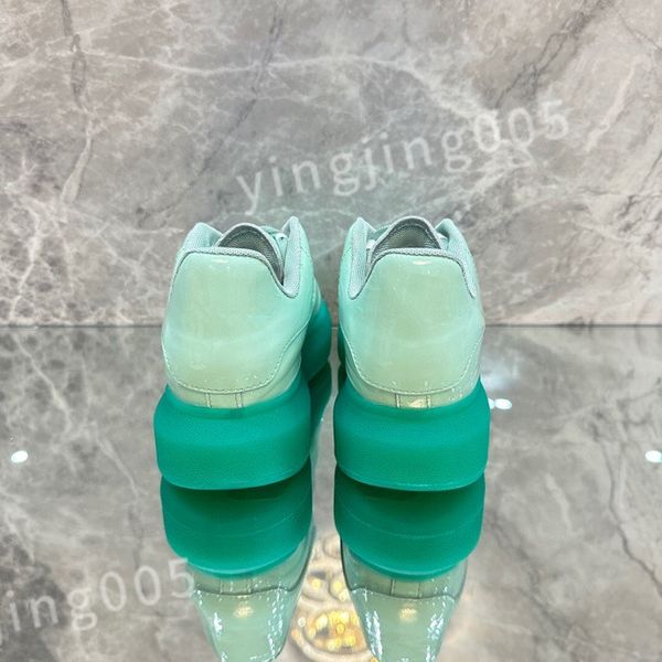 

2023 new casual shoes triple sole trainers old dad shoe sneaker black crystal bottom men womens trendy and fashionable xsd221104
