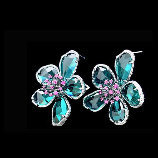 

charm five petal flowers are exquisite and fashionable green crystal earrings women's 925 silver needle mosquito coil ear clip earrings, Golden