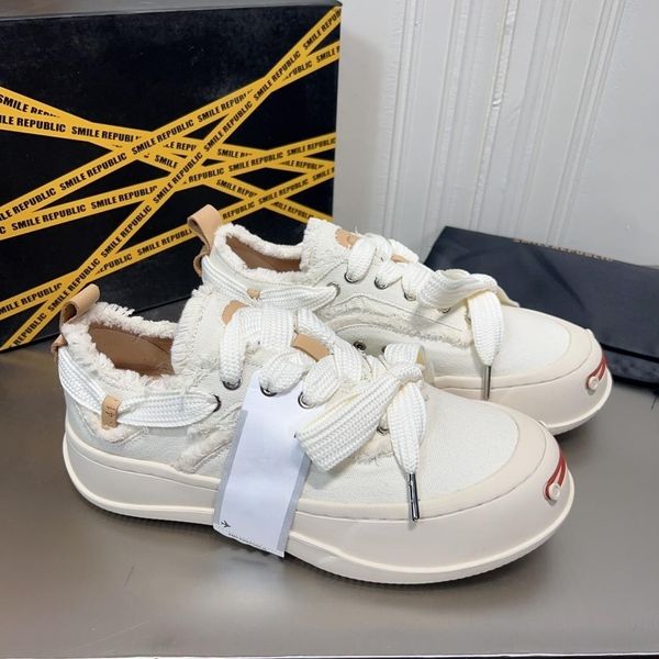 

sports tassel breathable shoes smile designer women low heel comfortable sneakers brushed canvas loafers beggar platform sneakers embroidery