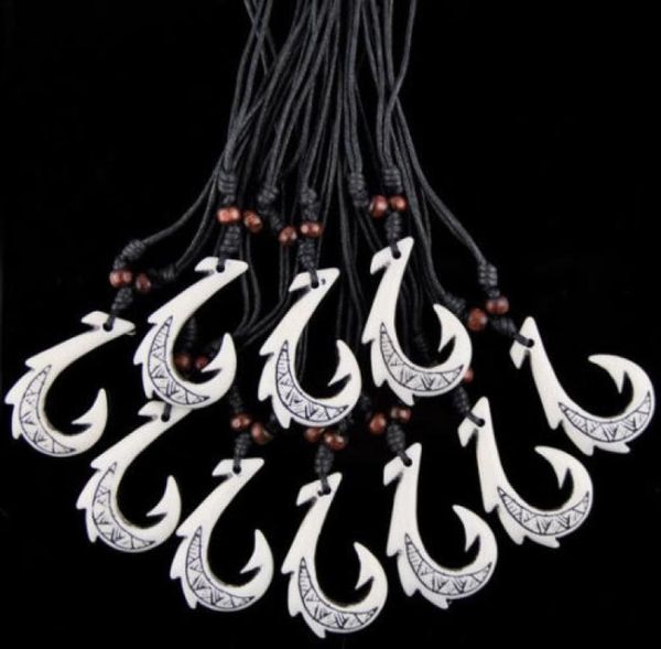 

fashion jewelry whole lot 12pcs cool simulation bone carved white hawaiian maori fish hook pendant amulet necklace drop shippi7409659, Silver