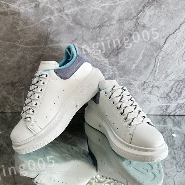 

2023 luxurys designer woman shoe leather lace up men fashion platform oversized sneakers white black mens womens alexanders xsd221101