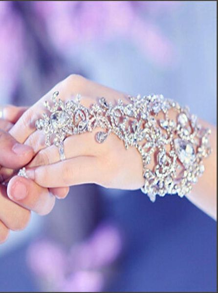 

new arrival luxury diamond crystal bridal glove wrist fingerless wedding jewelry bracelets for bride beaded mariage bride3750821, Golden;silver