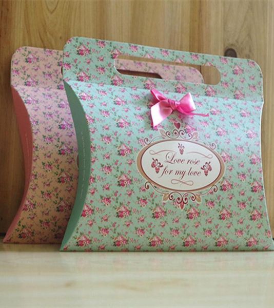 

big size romantic floral spot pillow candy boxes wedding supplies favor box gift boxes with ribbon bow knot7820946