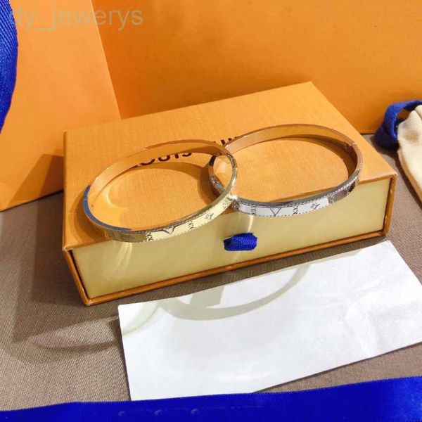 

designer luxury 2023 gold bangle pendant bracelet never fade designer women bangle luxury designer jewelry electrolytic rose gold stainless, Black