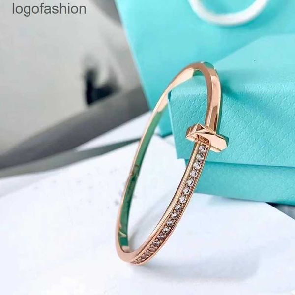 

luxurys designers bracelet women charm bracelet trend fashion studded with diamonds quality bracelets boutique gift jewelry very nice pretty, Golden;silver