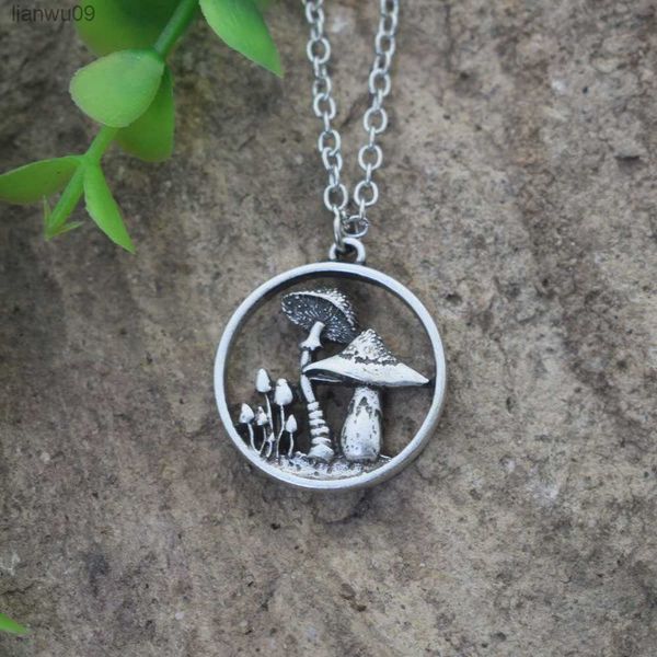 

witchy forrest nature mushroom necklace gothic jewellery l230704, Silver
