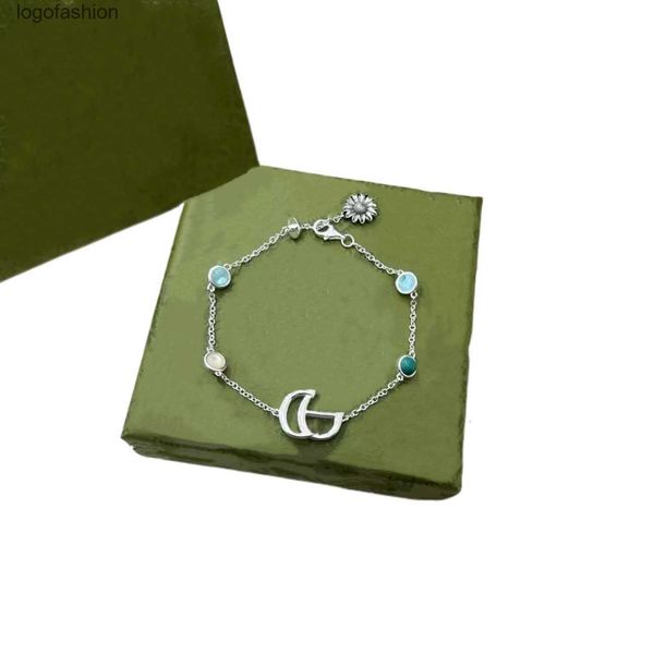 

new luxury classic designer bracelet love bracelet silver chain green gemstone for girl wedding mother' day fashion jewelry women gift, Golden;silver