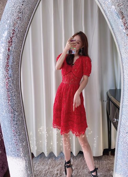 

new s-elf - portrait lace red temperament slim fit dress white, Black;gray