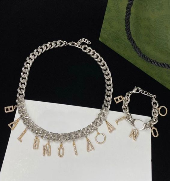 

fashion pendant necklace bracelet suit designer necklaces stone letters design for mens womens jewelry1042132, Silver