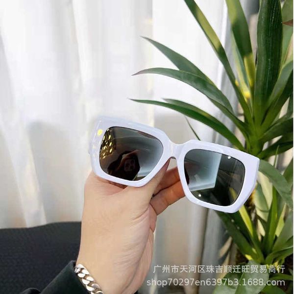 

2022 new cc4s491 the same square small frame sunglasses ing, White;black