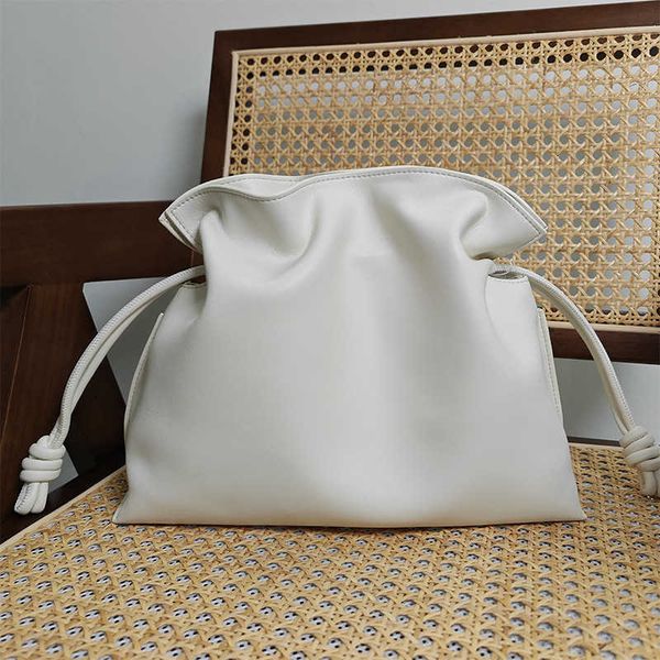 

flamenco loiwee bag designer bag fashionable bag small beach spain women's girl classical shoulder bags loewz simple 2023 leather cross