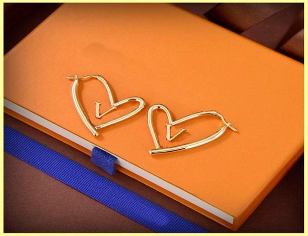 

big size women hoop earrings fashion letter love gold stud earrings lady luxury designer heart earring brands jewelry whole 213111480, Golden;silver
