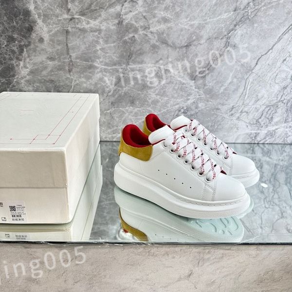 

luxurys designer woman shoes leather lace up men fashion platform oversized sneakers white black mens womens alexanders xsd221101