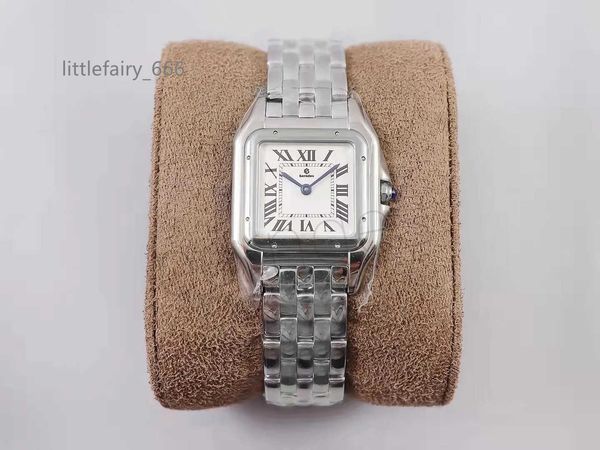 

fashion couple watches are made of imported stainless steel quartz ladies elegant noble diamond table 50 meters waterproof, Slivery;golden