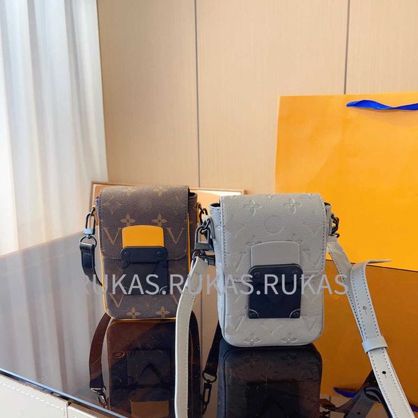 

2023 new mobile phone bag fashion trend design luxury brand single shoulder diagonal bag leather fabric simple all-in-one large capacity bag