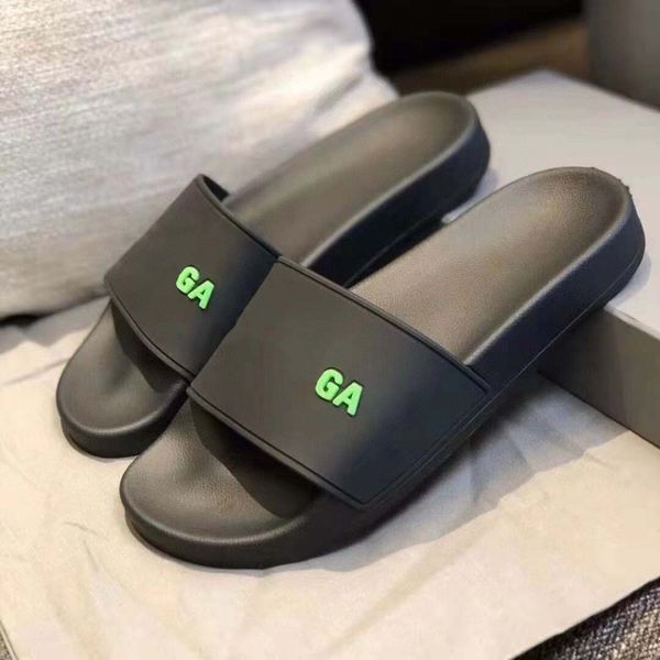 

designer slide woman des chaussures ballet flat womens slide luxurys designer sandal macaron sandals comfort black pantoufle pool sandal for