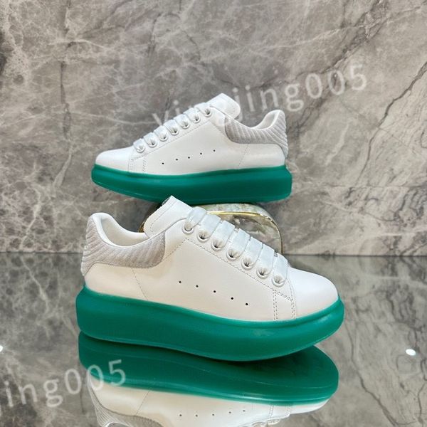 

new luxurys casual shoes triple sole trainers old dad shoe sneaker black crystal bottom men womens trendy and fashionable superior shoe xsd2