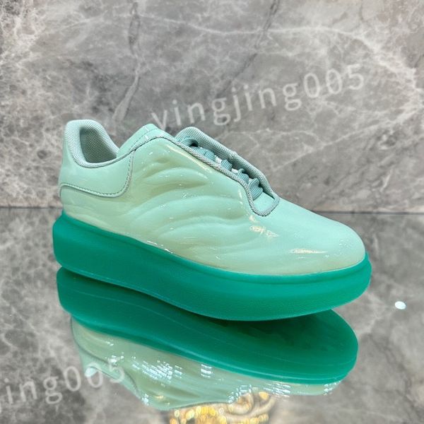 

new casual shoes triple sole trainers old dad shoe sneaker black crystal bottom men womens trendy and fashionable xsd221104